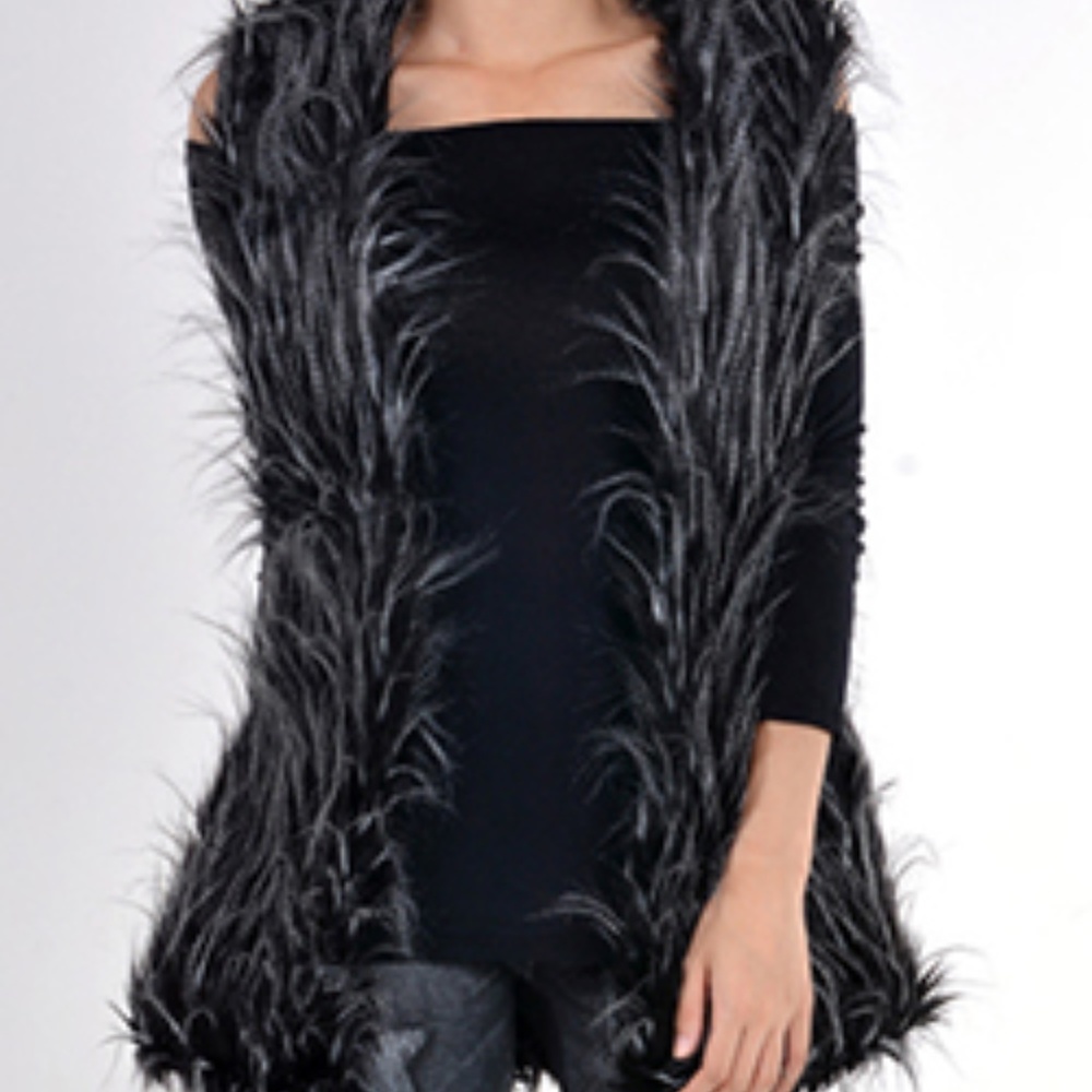 FAUX FUR VEST - Picture 3 of 4